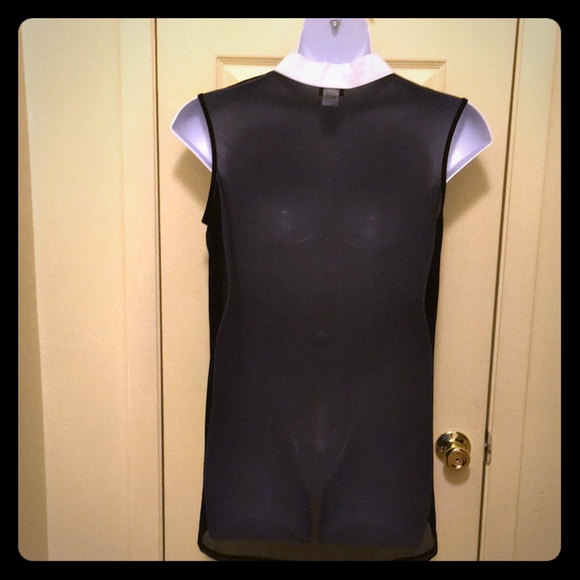 Dots Sleeveless Button Down Tunic - Picture 3 of 4